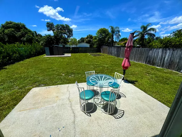 Jupiter, FL 33458,6682 4th ST