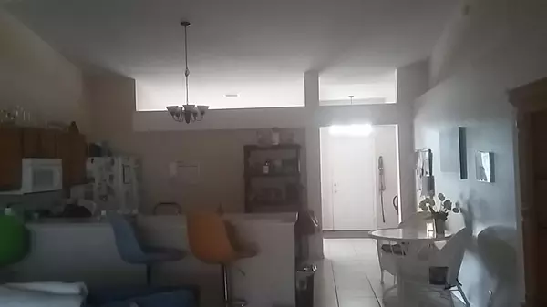 Port Saint Lucie, FL 34953,992 SW Mccomkle AVE