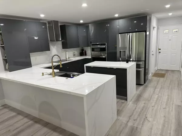 9215 Flynn CIR 4, Boca Raton, FL 33496