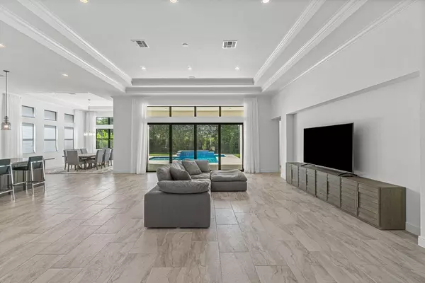 Boca Raton, FL 33496,6950 NW 28th AVE