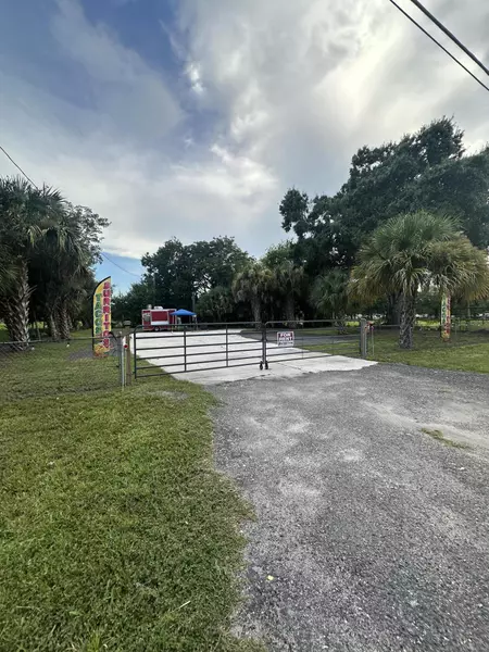 2594 FL-70, Okeechobee, FL 34972