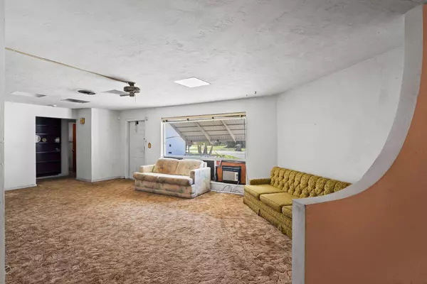 Hobe Sound, FL 33455,9361 SE Duncan ST