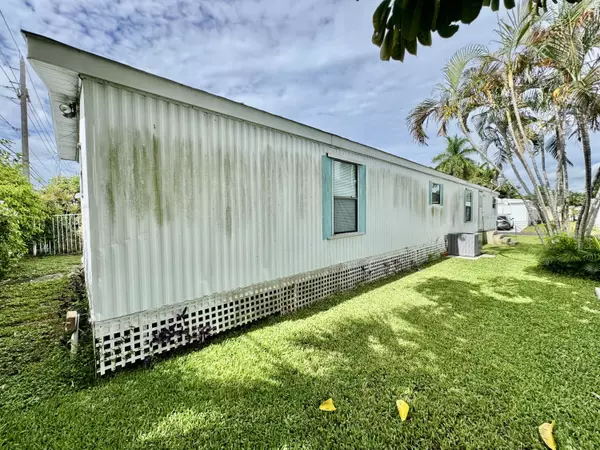 Boynton Beach, FL 33436,8814 S 40th TER