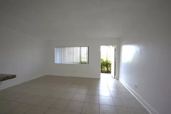Boynton Beach, FL 33436,1604 W Meadows CIR