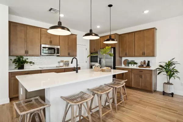 Stuart, FL 34997,130 SE Birch TER 1580