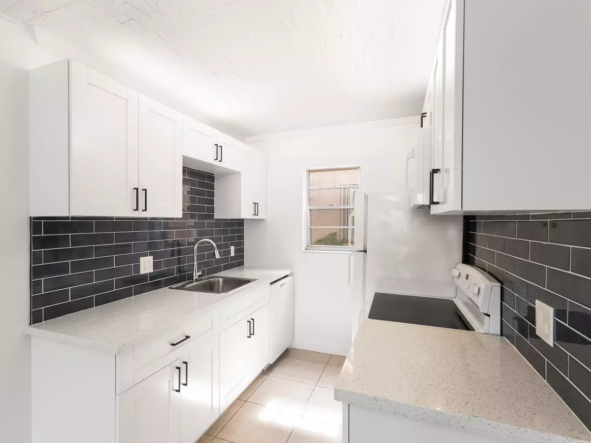 Boca Raton, FL 33432,600 SW 2nd AVE 1380