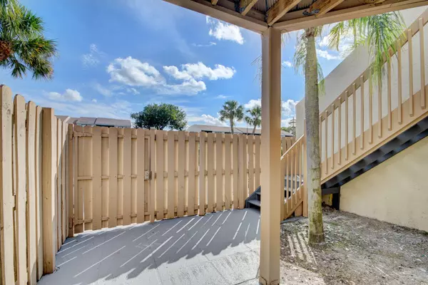 West Palm Beach, FL 33401,614 Executive Center DR 205