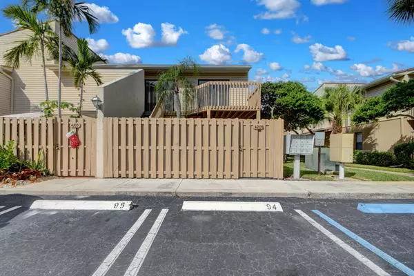 West Palm Beach, FL 33401,614 Executive Center DR 205