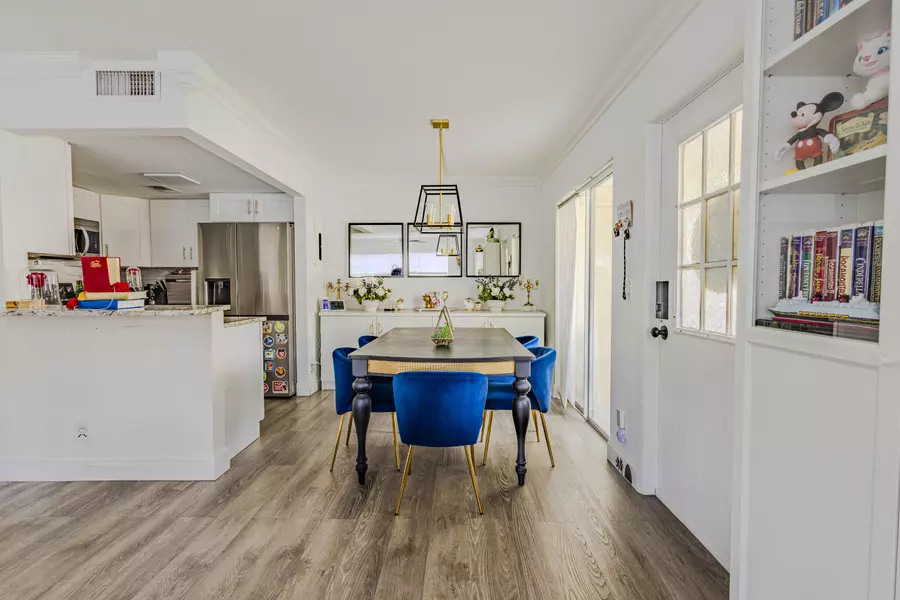 212 Foxtail DR H, Greenacres, FL 33415