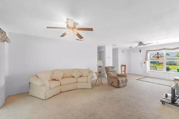 Fort Pierce, FL 34982,5662 Travelers WAY