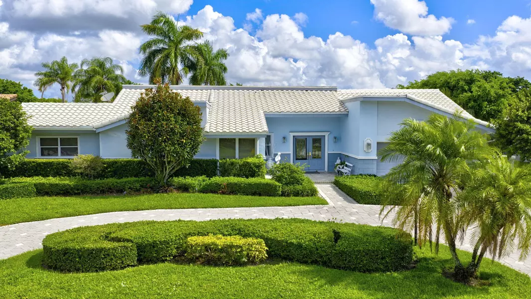 3533 Pine Lake CT, Delray Beach, FL 33445