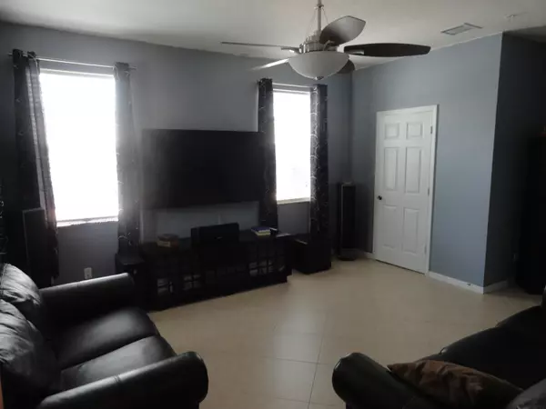 Jupiter, FL 33458,107 W Pigeon Plum DR 101