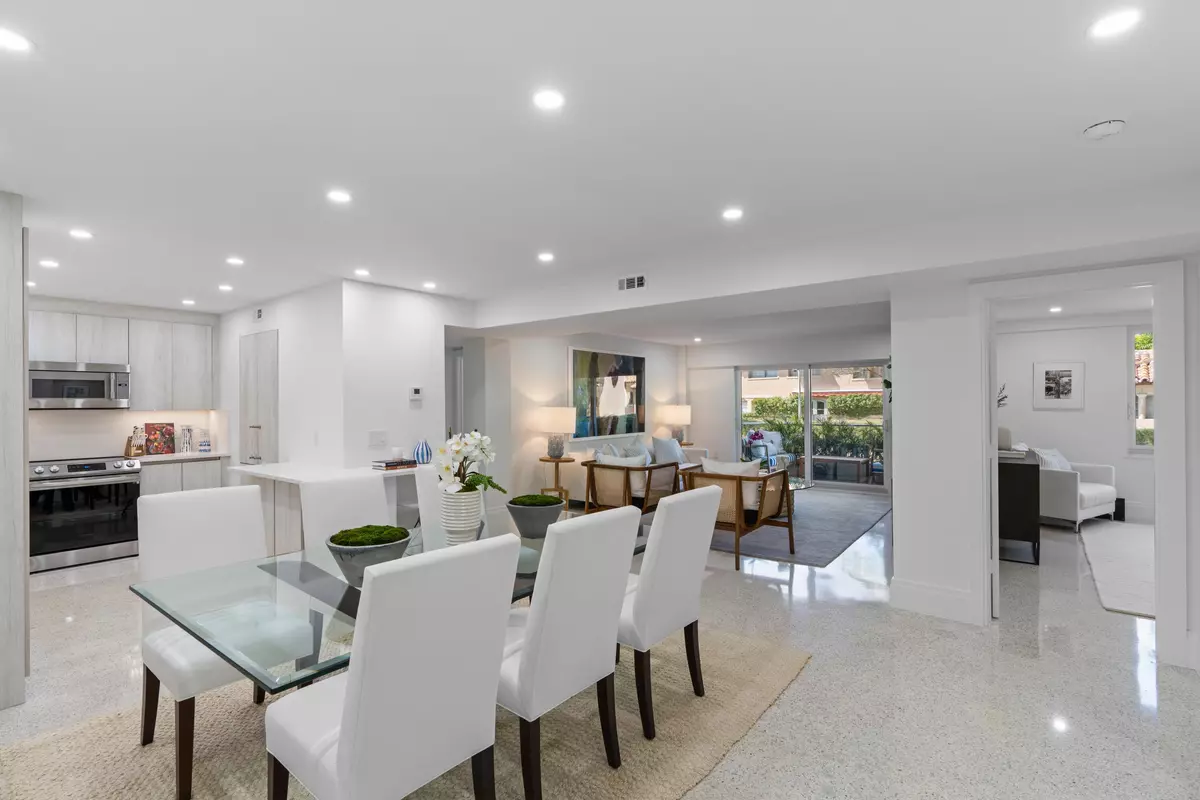 Palm Beach, FL 33480,170 N Ocean BLVD 208