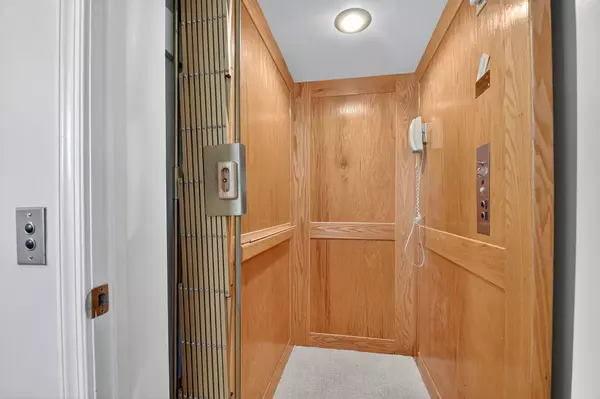 Boynton Beach, FL 33437,7031 Summer Tree DR 202