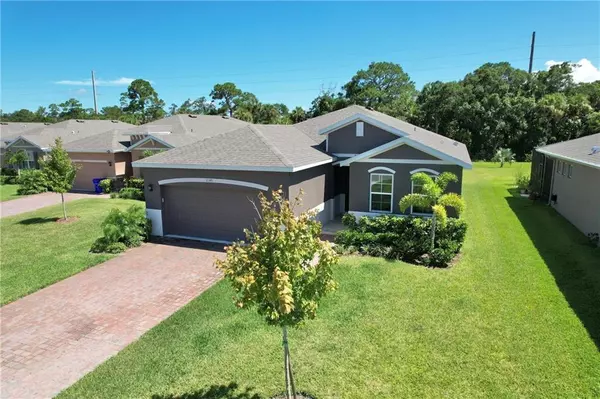 2341 SW Crowned Eagle CIR, Vero Beach, FL 32962