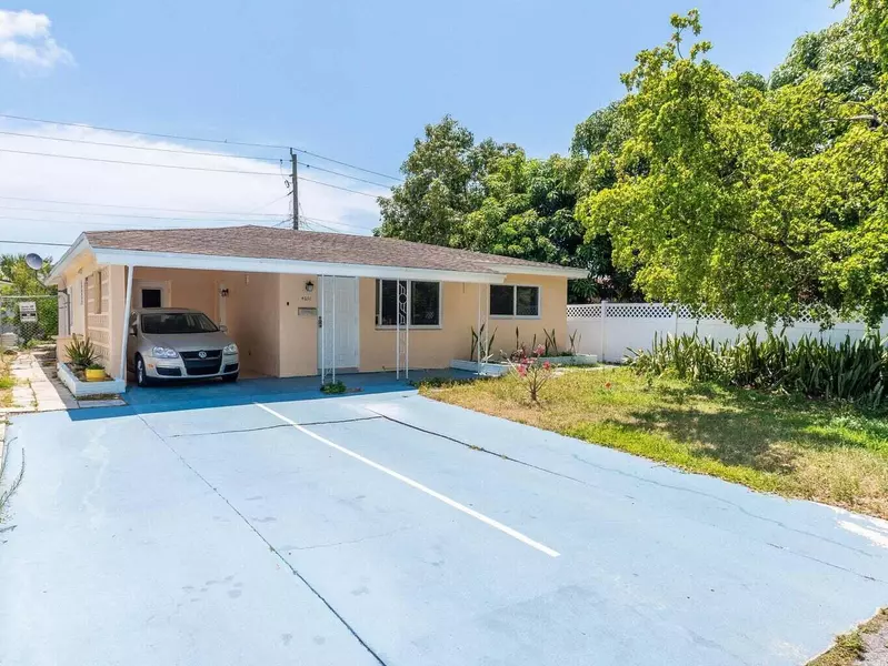 4230 NE 1st TER, Oakland Park, FL 33334