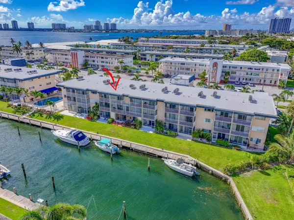 North Palm Beach, FL 33408,131 Doolen CT 304