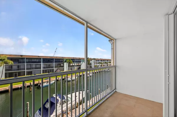 North Palm Beach, FL 33408,131 Doolen CT 304