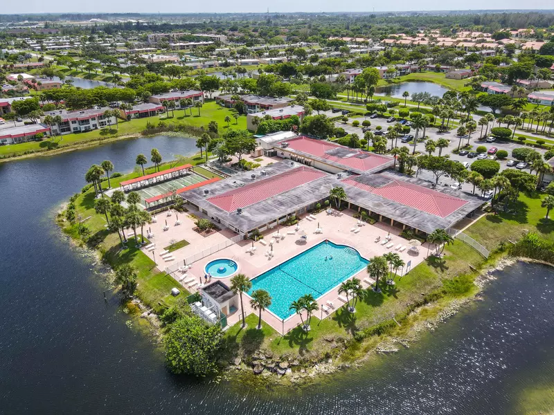 183 Lake Carol DR, West Palm Beach, FL 33411