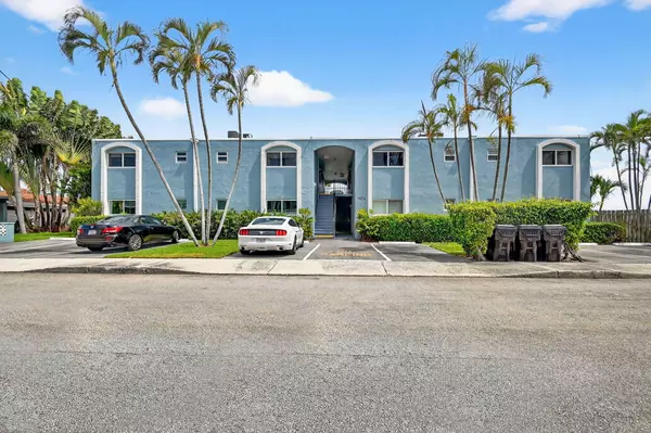 Lake Worth Beach, FL 33460,1426 S Lakeside DR 34