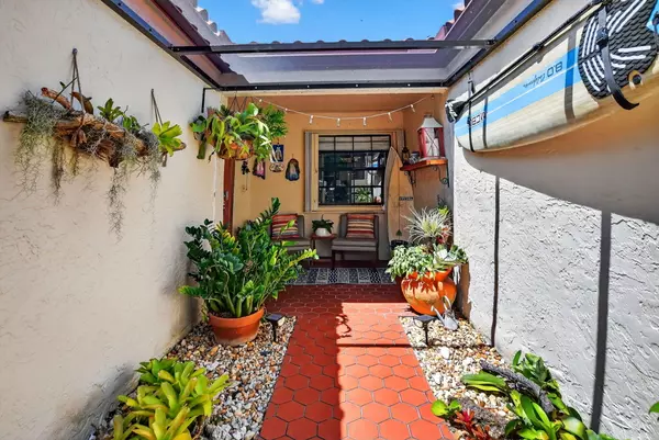 Deerfield Beach, FL 33442,45 Centennial CT