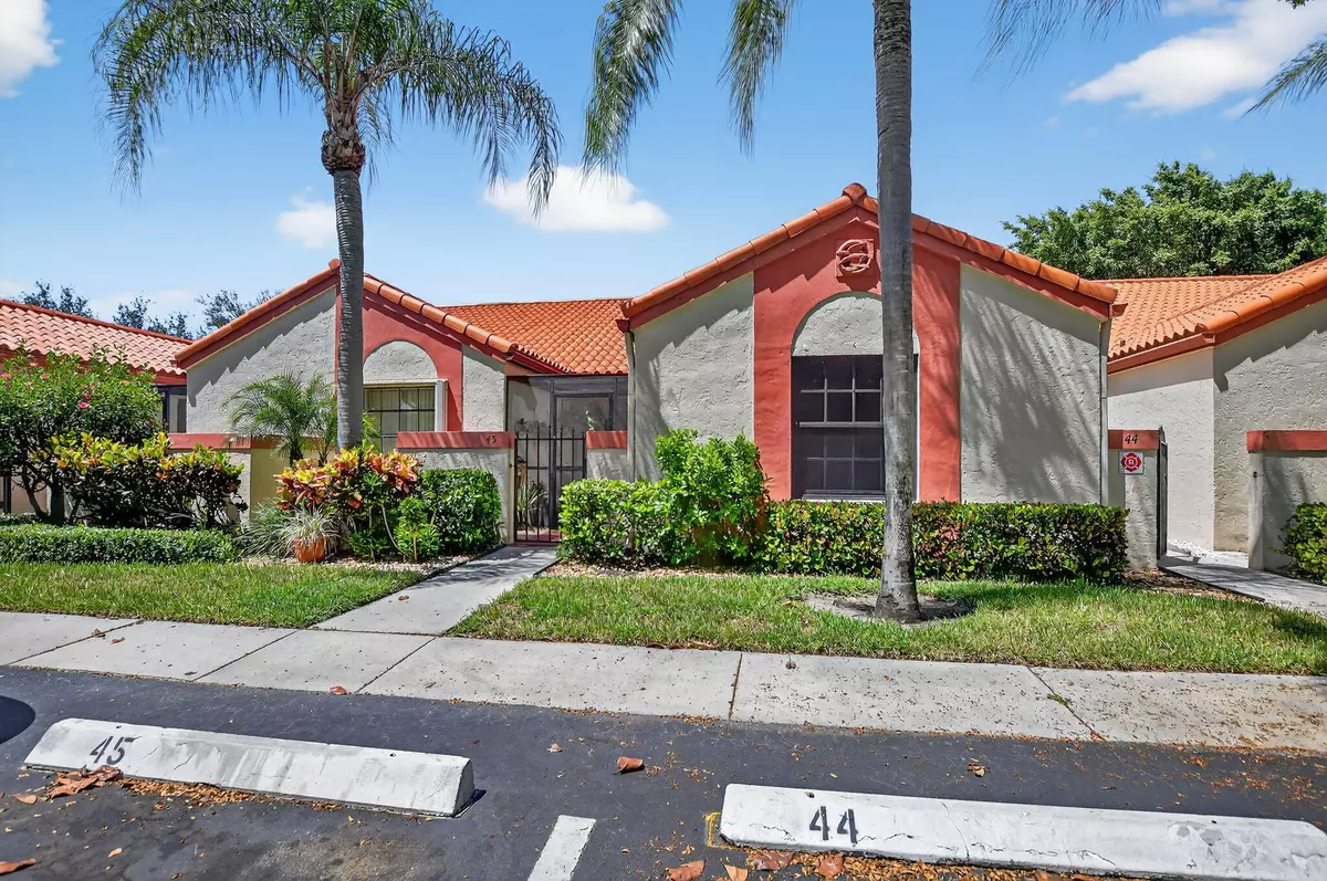 Deerfield Beach, FL 33442,45 Centennial CT