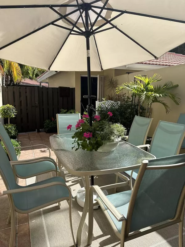 Palm Beach Gardens, FL 33418,301 Old Meadow WAY