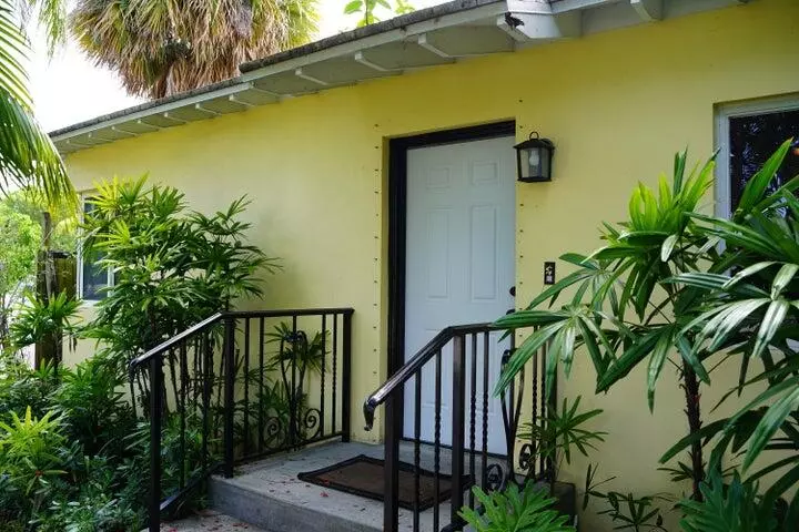 West Palm Beach, FL 33407,5215 N Flagler DR