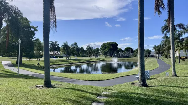 West Palm Beach, FL 33409,1114 Green Pine BLVD C1