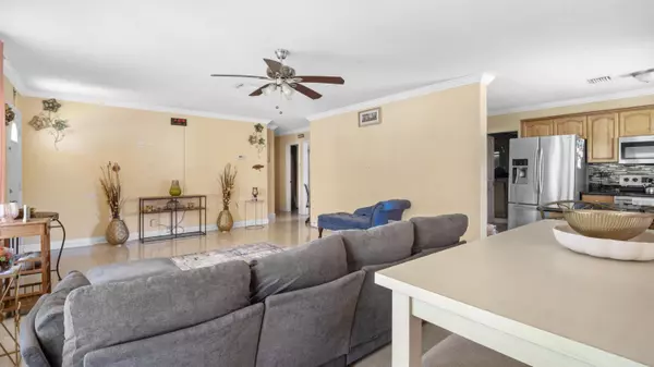 Boynton Beach, FL 33435,117 SE 22nd AVE