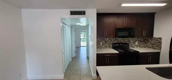 Boynton Beach, FL 33436,1824 W Meadows CIR