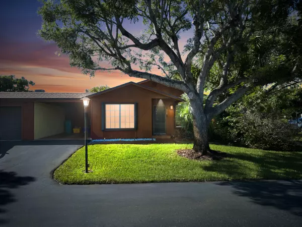 517 SE 27th TER, Boynton Beach, FL 33435