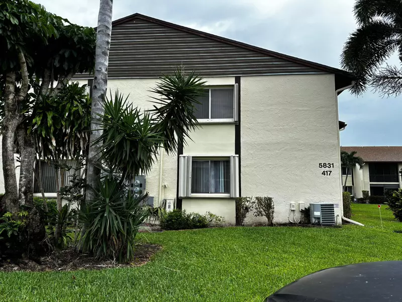 5831 Whispering Pine B2, Greenacres, FL 33463