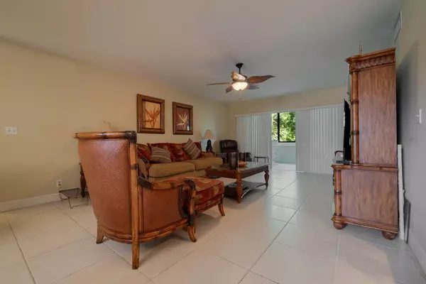 Wellington, FL 33414,12524 Shoreline 302 DR 302