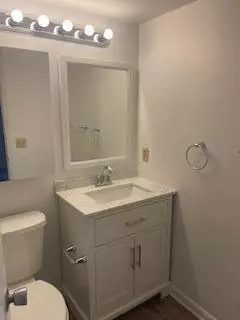 West Palm Beach, FL 33417,230 Canterbury J 230