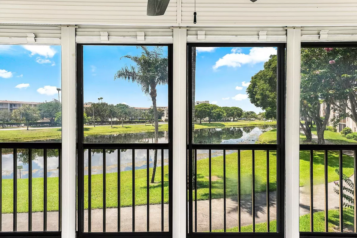 Delray Beach, FL 33446,7280 Amberly LN 208