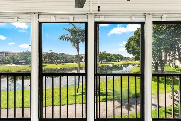 7280 Amberly LN 208, Delray Beach, FL 33446