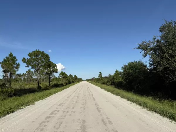 Okeechobee, FL 34972,15827 NW 272nd ST