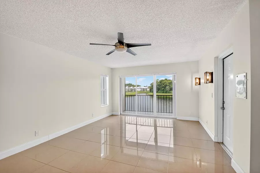 1002 Green Pine BLVD B2, West Palm Beach, FL 33409