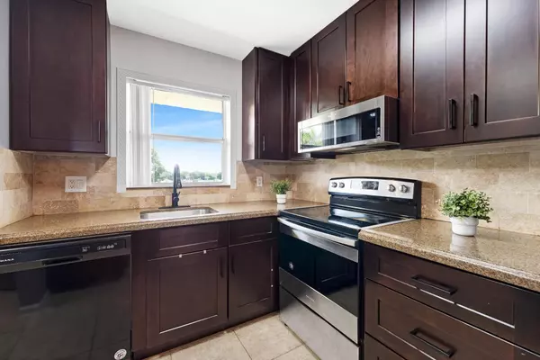 Boca Raton, FL 33428,9949 Sandalfoot BLVD 546