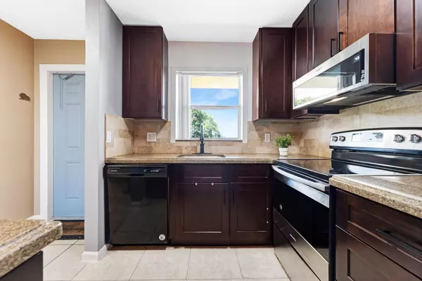 Boca Raton, FL 33428,9949 Sandalfoot BLVD 546