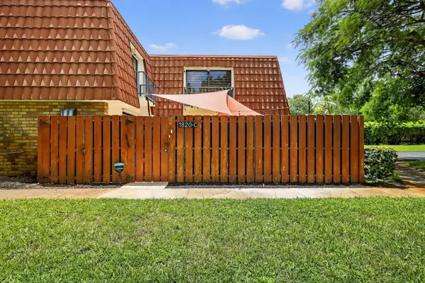 Delray Beach, FL 33445,1820 San Juan DR 22-C