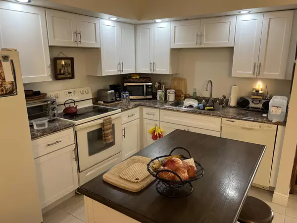 Greenacres, FL 33463,6117 Fairfield CIR