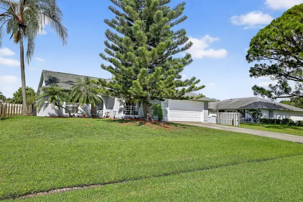 Port Saint Lucie, FL 34983,1622 SE Nancy LN