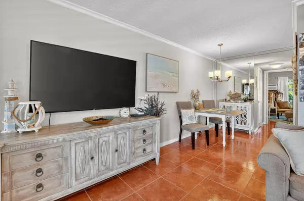 Deerfield Beach, FL 33442,227 Tilford K