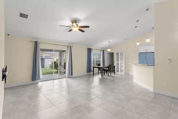 Port Saint Lucie, FL 34952,2134 SE Bowie ST
