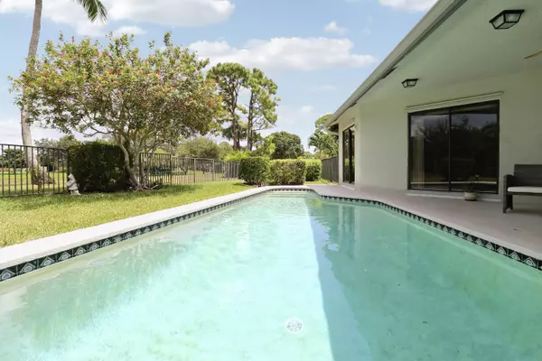 Boca Raton, FL 33433,21777 Beachnut DR