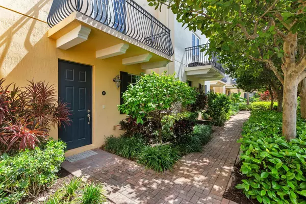 Lake Worth Beach, FL 33460,2502 N Dixie HWY 40