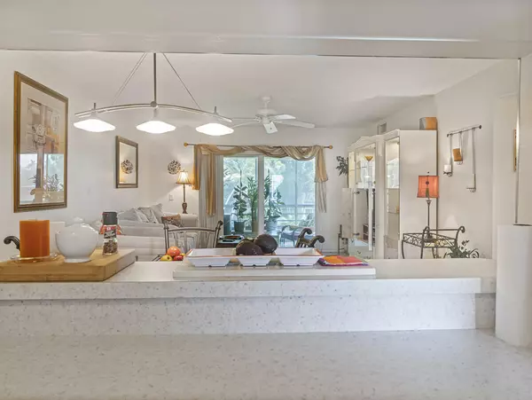 Royal Palm Beach, FL 33411,12022 N Greenway DR 204