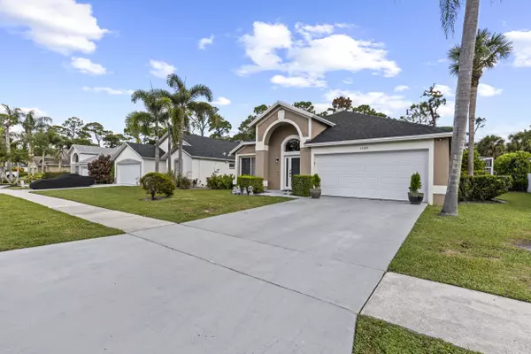 Wellington, FL 33414,15193 Oak Chase CT